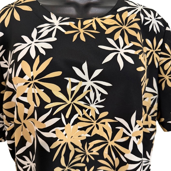 Floral Black and Gold Women’s Blouse - Picture 5 of 7